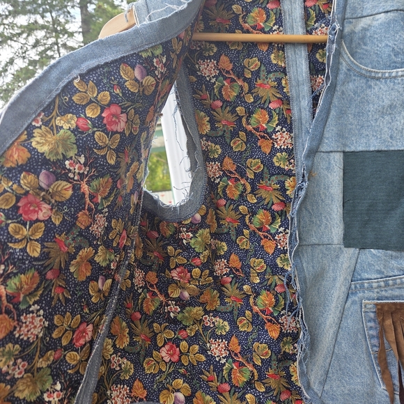 SANTANA Denim Patchwork Vest with Fringe and Floral Accents - Picture 2 of 5